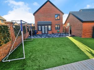 Photo 11- click for photo gallery